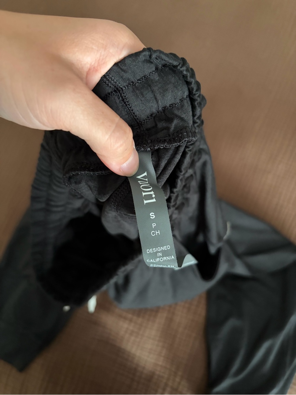 Vuori Black Joggers - Picture 3 of 3
